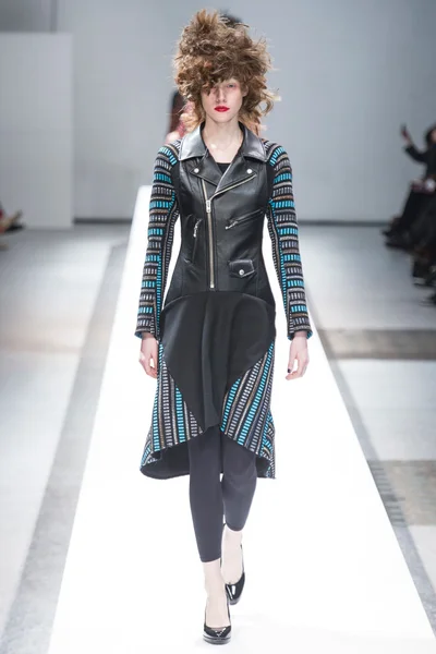Look 2
